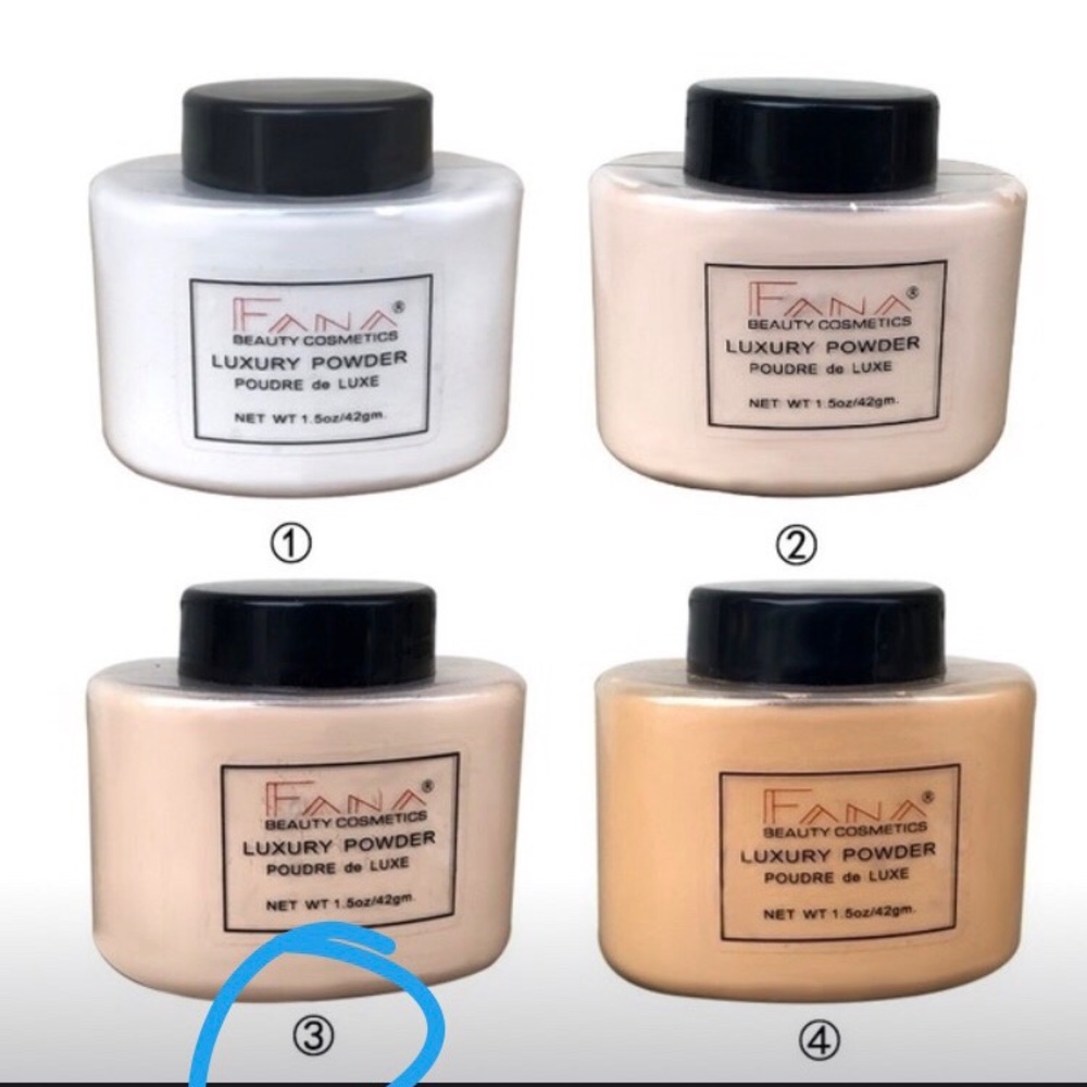 ❤️ New Make Up Powder ❤️ - Picture 2 of 7